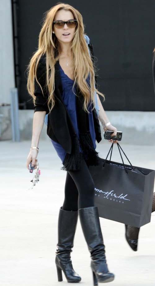 Lindsay Lohan shops at Maxfields in West Hollywood, Ca